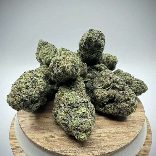 Fleur CBD Phantom OG indoor – têtes compactes et résineuses